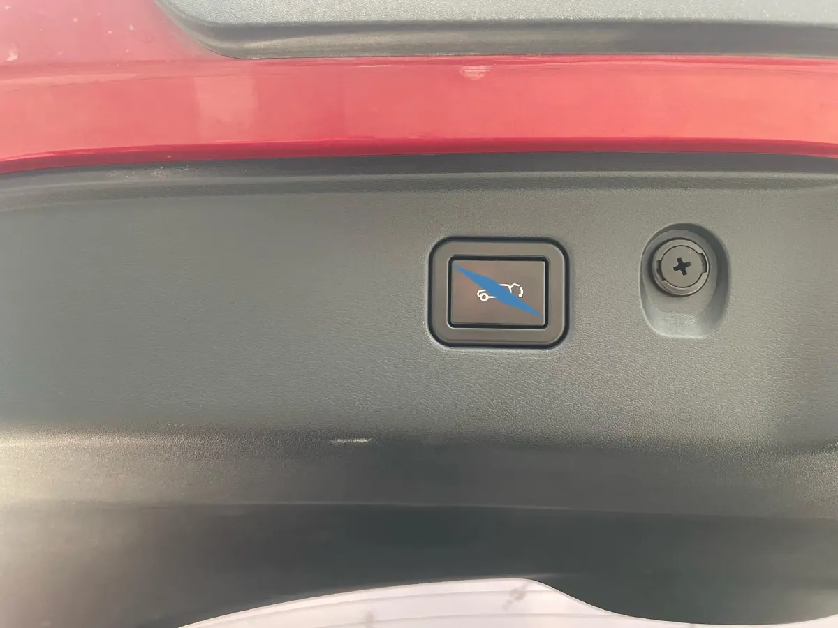 2020 ChangAn UNI-T 1.5T 180HP L4 7DCT,autocango,china used car exporter,china ev exporter,chinese used car exporter,chinese used ev exporter