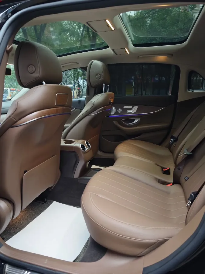 2020 Mercedes-Benz E Class 2.0T 258HP L4 9AT,autocango,china used car exporter,china ev exporter,chinese used car exporter,chinese used ev exporter