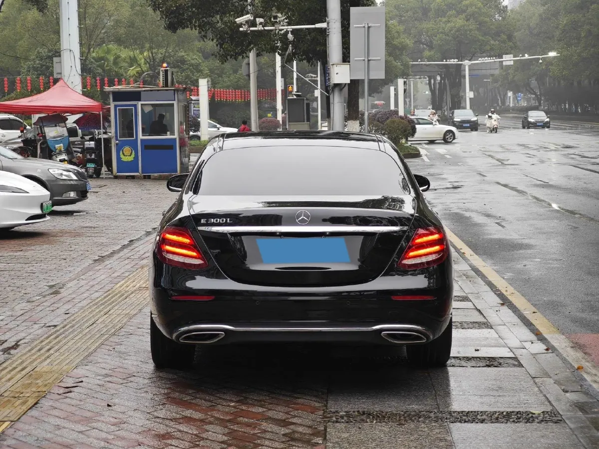 2020 Mercedes-Benz E Class 2.0T 258HP L4 9AT,autocango,china used car exporter,china ev exporter,chinese used car exporter,chinese used ev exporter