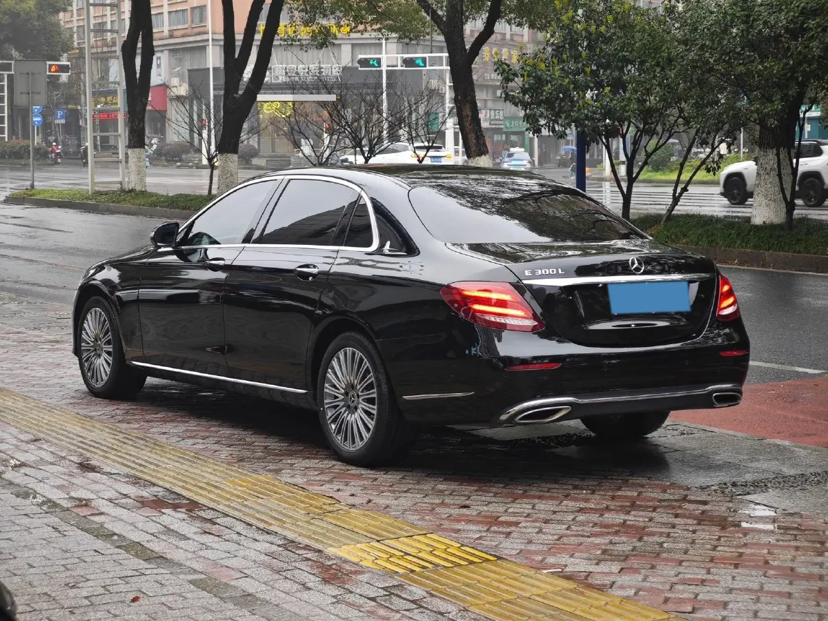 2020 Mercedes-Benz E Class 2.0T 258HP L4 9AT,autocango,china used car exporter,china ev exporter,chinese used car exporter,chinese used ev exporter