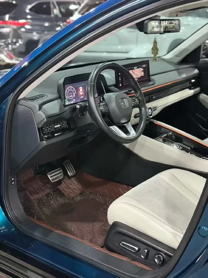 2023 Honda Accord 2.0L 148HP L4 E-CVT PHEV 17.7KWH,autocango,china used car exporter,china ev exporter,chinese used car exporter,chinese used ev exporter