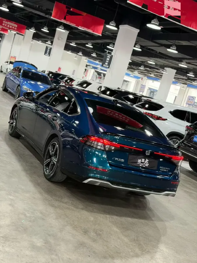 2023 Honda Accord 2.0L 148HP L4 E-CVT PHEV 17.7KWH,autocango,china used car exporter,china ev exporter,chinese used car exporter,chinese used ev exporter