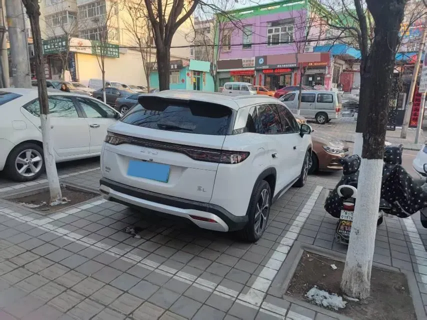 2024 BYD SongL DM-i 1.5L 101HP L4 E-CVT PHEV 26.6KWH,autocango,china used car exporter,china ev exporter,chinese used car exporter,chinese used ev exporter