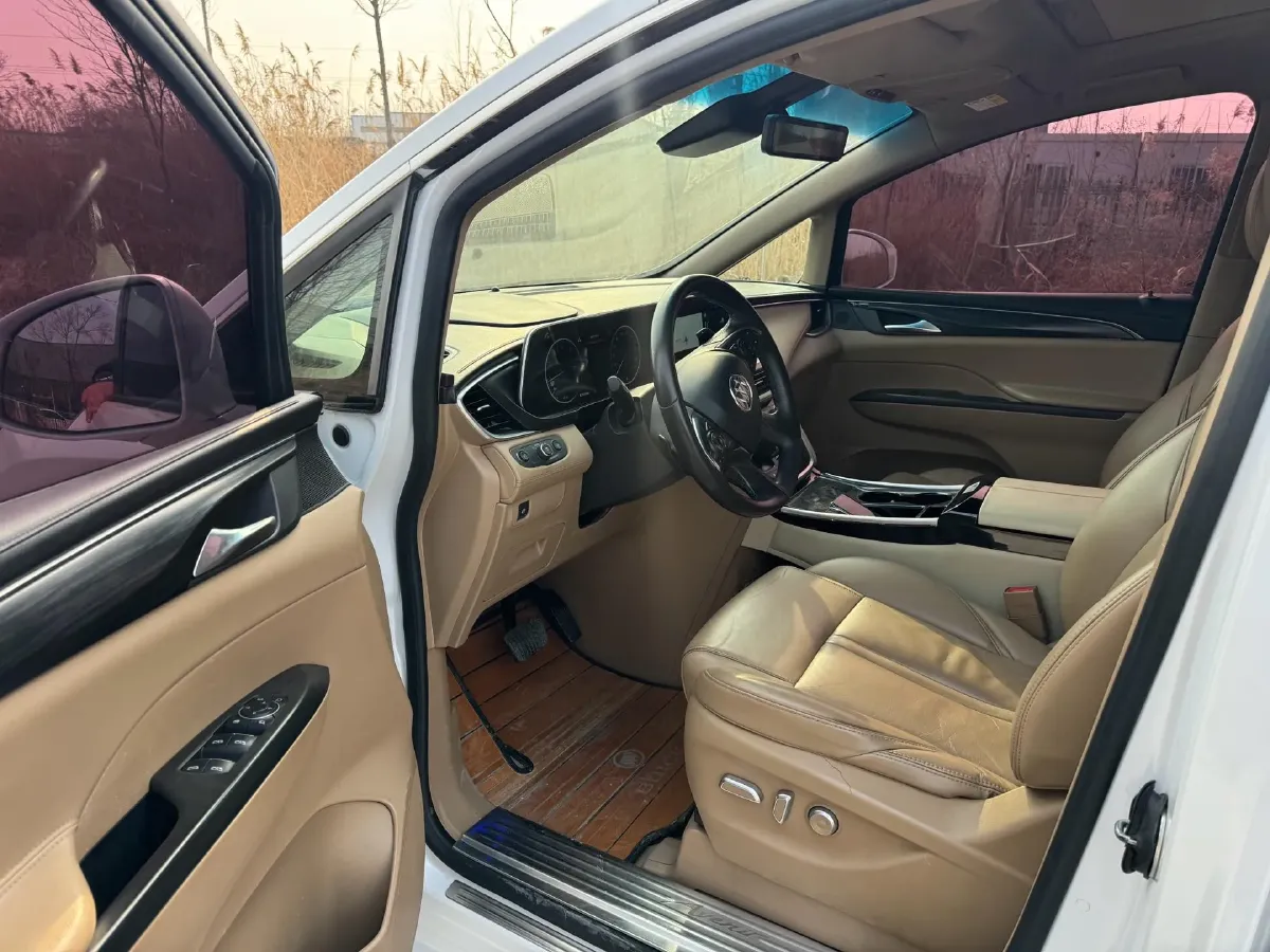 2021 Buick GL8 2.0T 237HP L4 9AT,autocango,china used car exporter,china ev exporter,chinese used car exporter,chinese used ev exporter