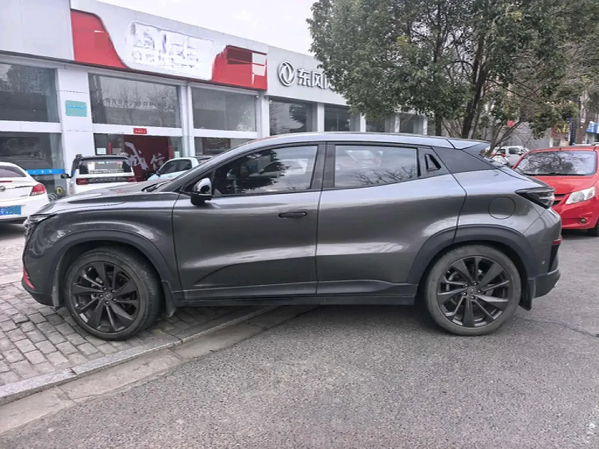 2021 ChangAn UNI-T 1.5T 180HP L4 7DCT,autocango,china used car exporter,china ev exporter,chinese used car exporter,chinese used ev exporter