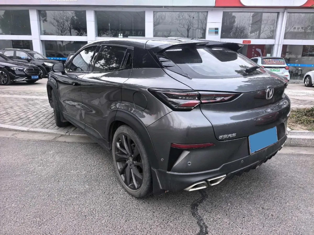 2021 ChangAn UNI-T 1.5T 180HP L4 7DCT,autocango,china used car exporter,china ev exporter,chinese used car exporter,chinese used ev exporter