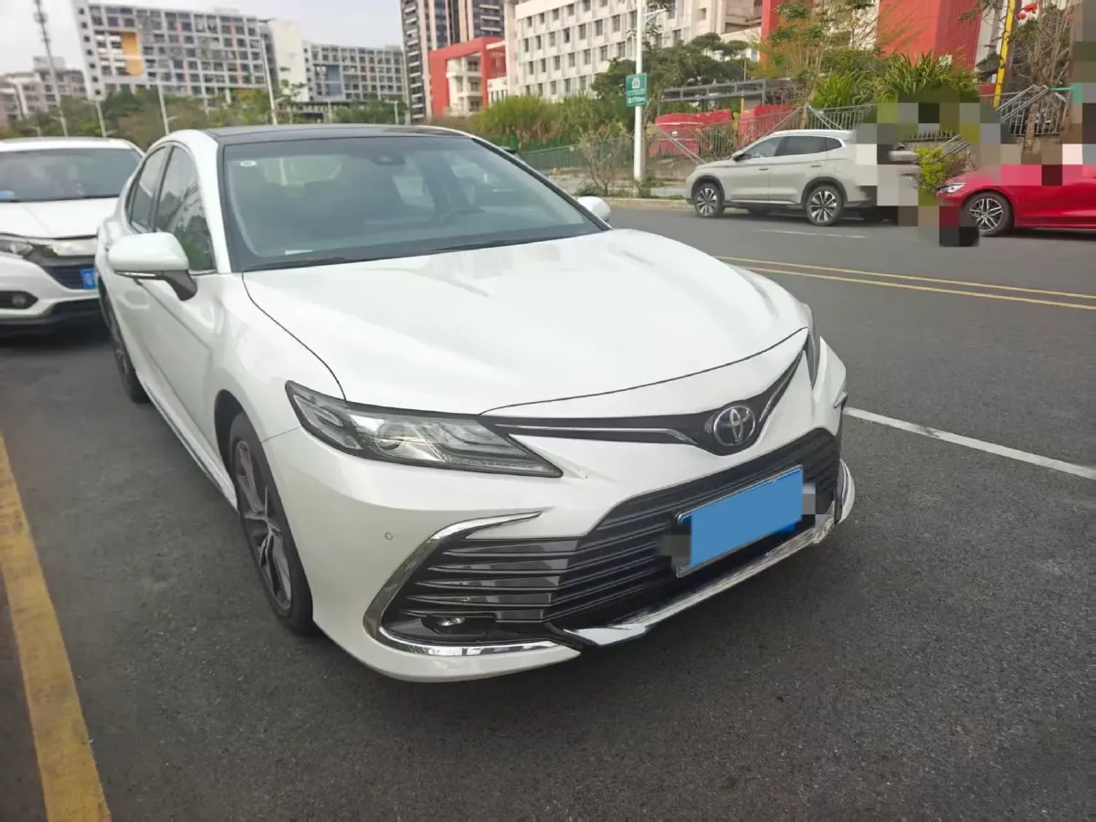 2023 Toyota Camry 2.5L 207HP L4 8AT,autocango,china used car exporter,china ev exporter,chinese used car exporter,chinese used ev exporter