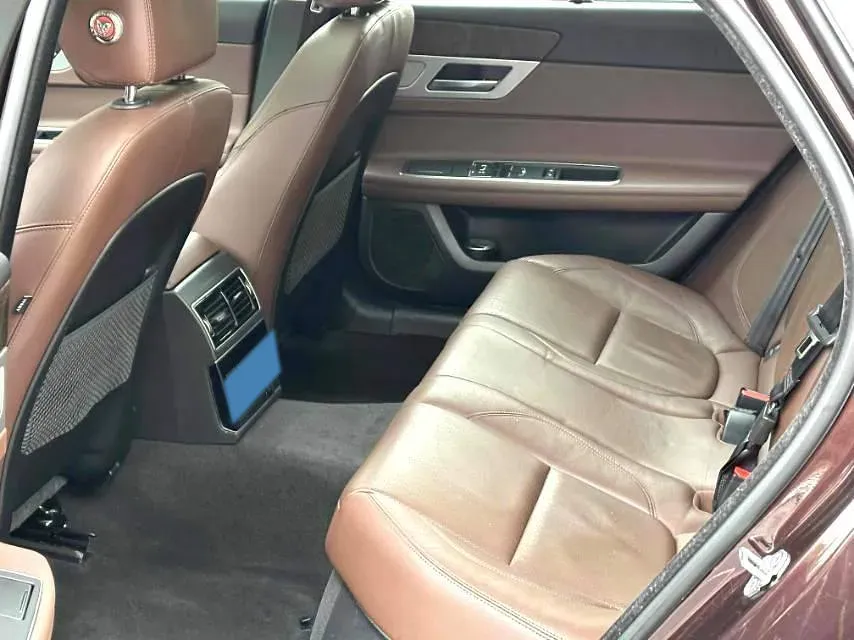 2018 Mercedes-Benz E Class 2.0T 184HP L4 9AT,autocango,china used car exporter,china ev exporter,chinese used car exporter,chinese used ev exporter