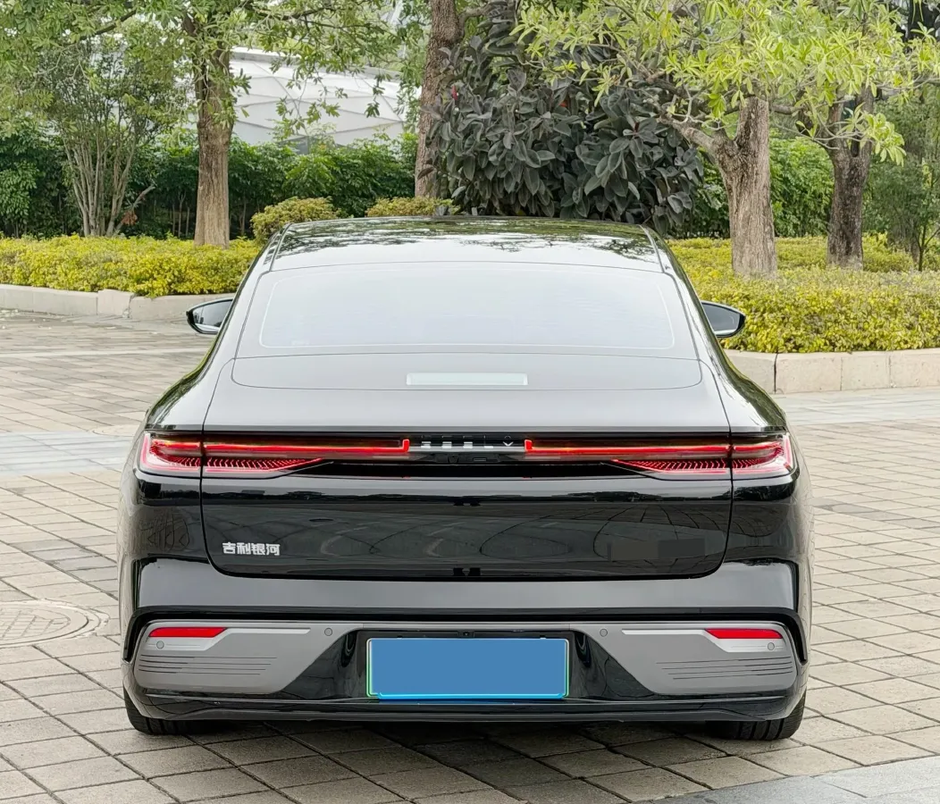 2025 Geely Galaxy Starshine 8 1.5L 112HP L4 1DHT PHEV,autocango,china used car exporter,china ev exporter,chinese used car exporter,chinese used ev exporter