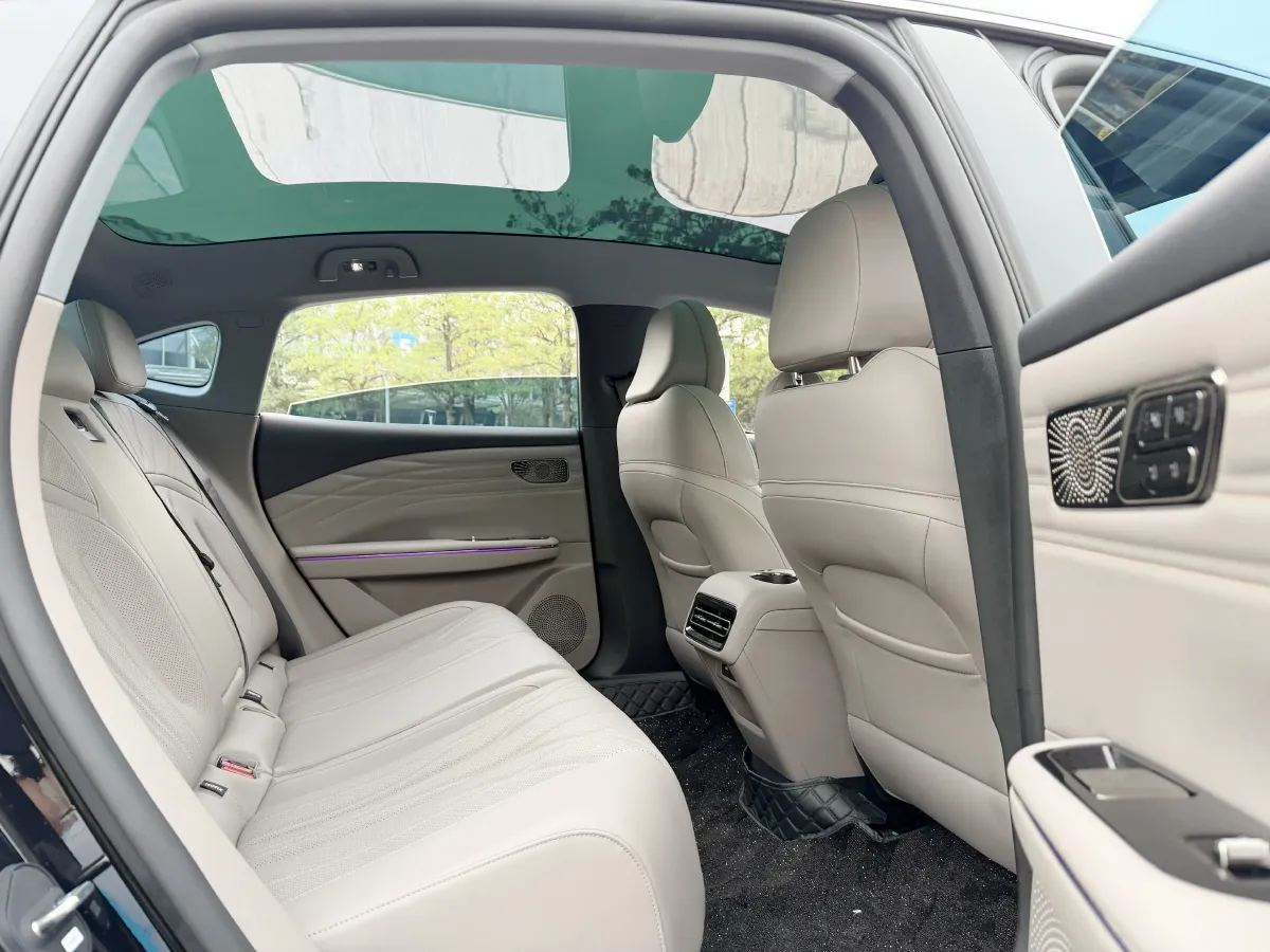 2025 Geely Galaxy Starshine 8 1.5L 112HP L4 1DHT PHEV,autocango,china used car exporter,china ev exporter,chinese used car exporter,chinese used ev exporter