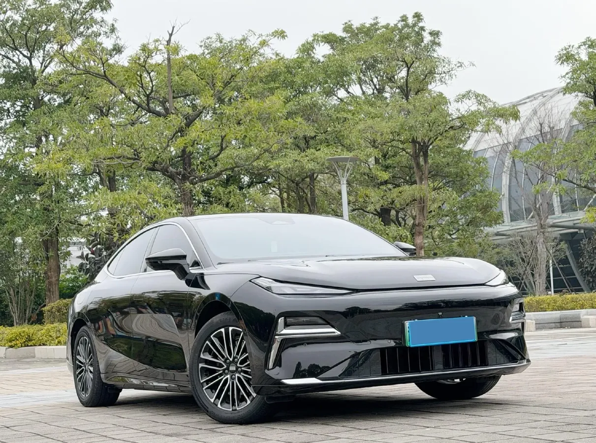 2025 Geely Galaxy Starshine 8 1.5L 112HP L4 1DHT PHEV,autocango,china used car exporter,china ev exporter,chinese used car exporter,chinese used ev exporter