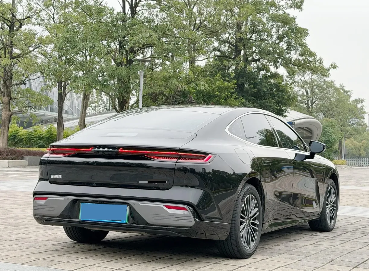 2025 Geely Galaxy Starshine 8 1.5L 112HP L4 1DHT PHEV,autocango,china used car exporter,china ev exporter,chinese used car exporter,chinese used ev exporter