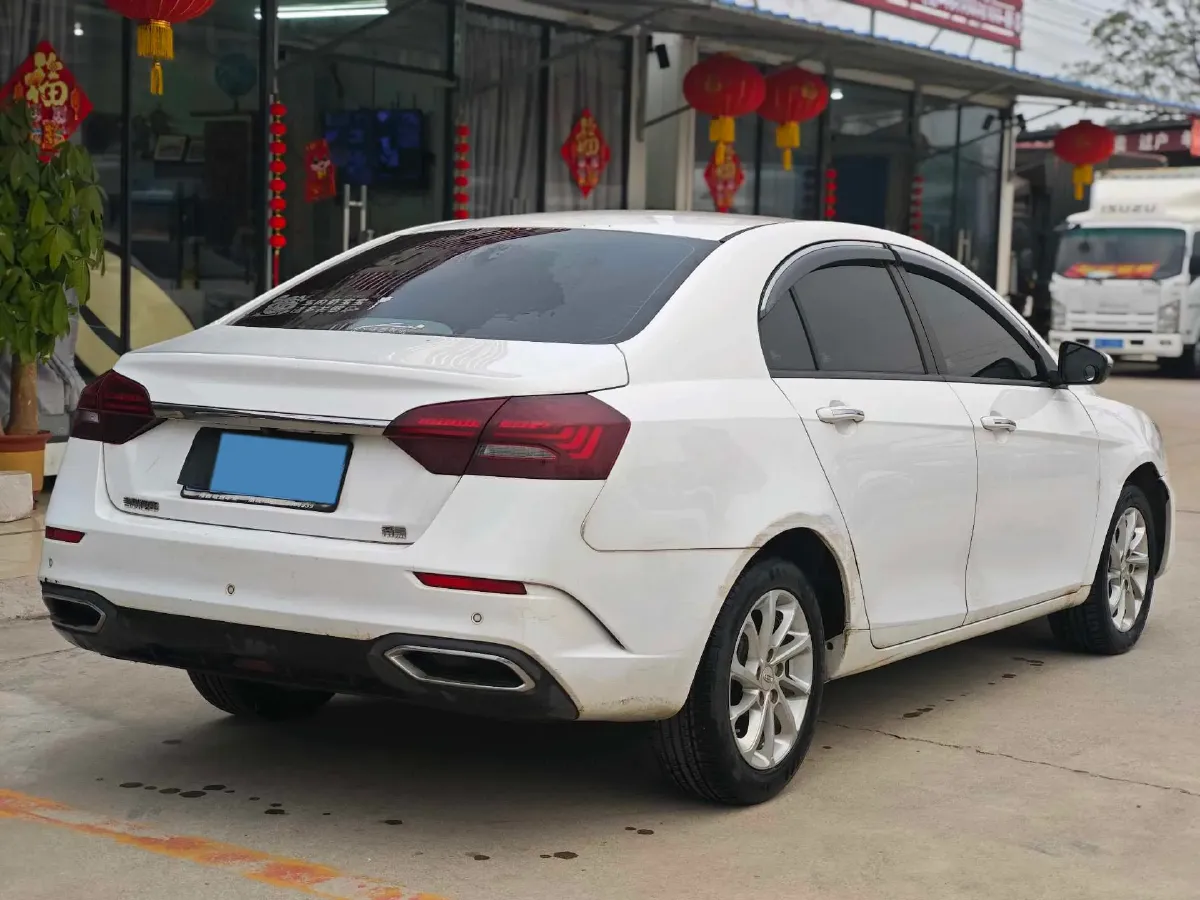 2021 BaoJun 530 1.5T 147HP L4 CVT,autocango,china used car exporter,china ev exporter,chinese used car exporter,chinese used ev exporter