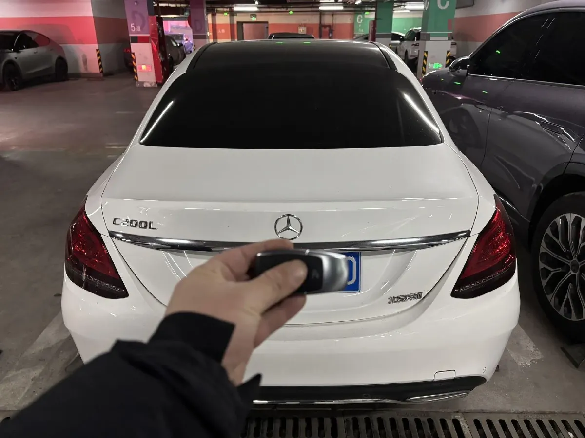 2021 Mercedes-Benz C Class 1.5T 156HP L4 9AT,autocango,china used car exporter,china ev exporter,chinese used car exporter,chinese used ev exporter