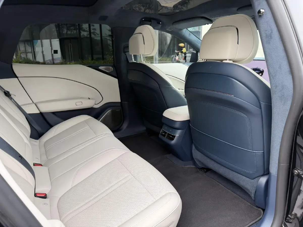 2025 Zeekr 007 BEV 100KWH,autocango,china used car exporter,china ev exporter,chinese used car exporter,chinese used ev exporter