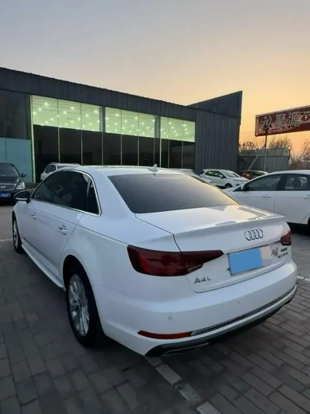 2019 Audi A4L 2.0T 190HP L4 7DCT,autocango,china used car exporter,china ev exporter,chinese used car exporter,chinese used ev exporter