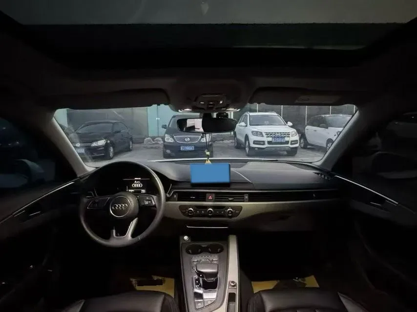 2019 Audi A4L 2.0T 190HP L4 7DCT,autocango,china used car exporter,china ev exporter,chinese used car exporter,chinese used ev exporter