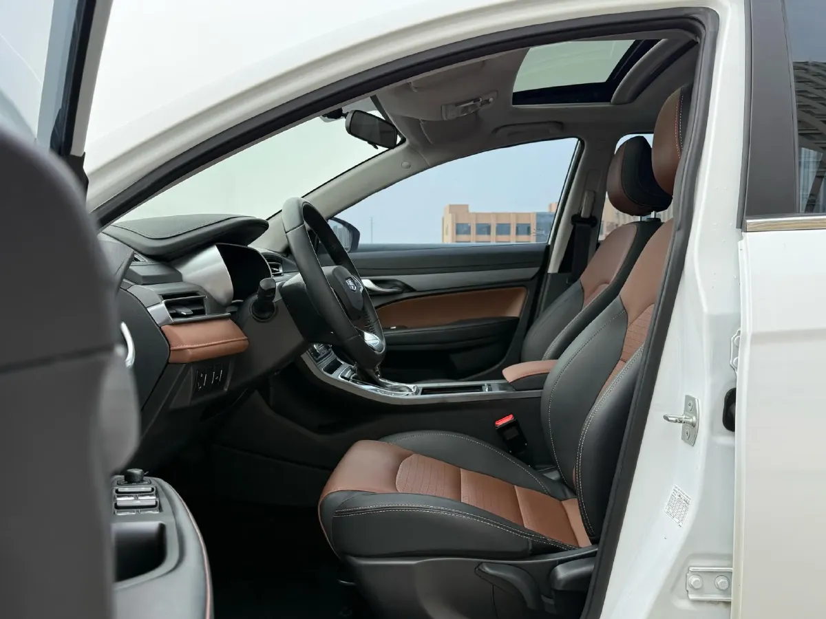 2021 Geely Emgrand 1.5L 109HP L4 CVT,autocango,china used car exporter,china ev exporter,chinese used car exporter,chinese used ev exporter