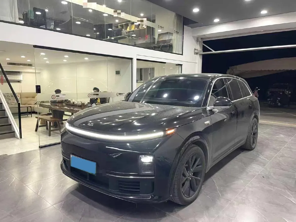2023 Li L7 Range Extended 154HP REEV 40.9KWH,autocango,china used car exporter,china ev exporter,chinese used car exporter,chinese used ev exporter