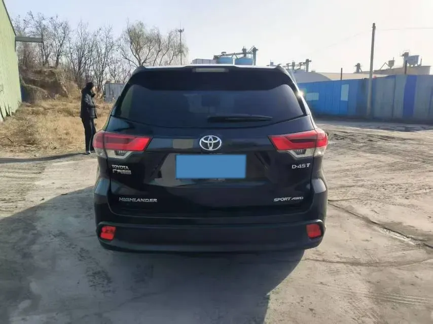 2018 Toyota Highlander 2.0T 220HP L4 6AT,autocango,china used car exporter,china ev exporter,chinese used car exporter,chinese used ev exporter