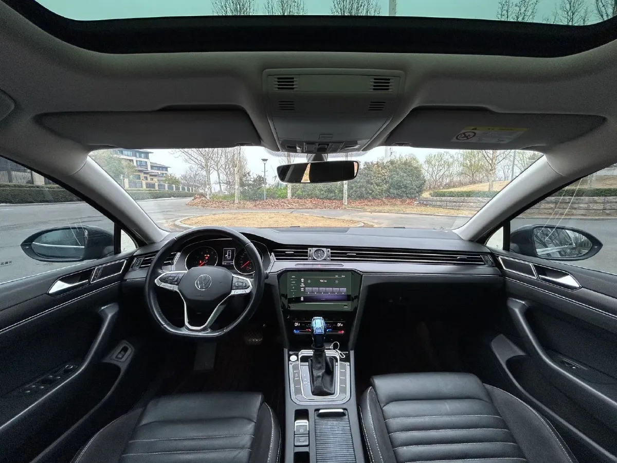 2020 Volkswagen Magotan 2.0T 186HP L4 7DCT,autocango,china used car exporter,china ev exporter,chinese used car exporter,chinese used ev exporter