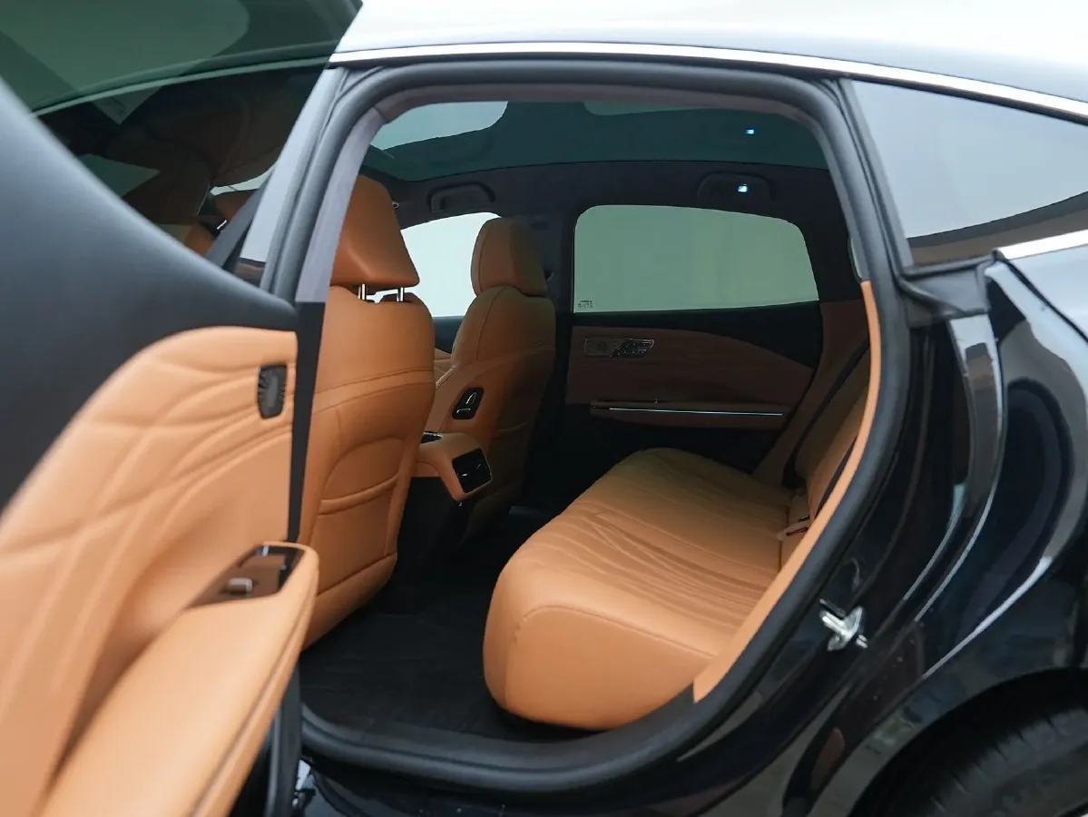 2025 Geely Galaxy Starshine 8 1.5L 112HP L4 1DHT PHEV,autocango,china used car exporter,china ev exporter,chinese used car exporter,chinese used ev exporter