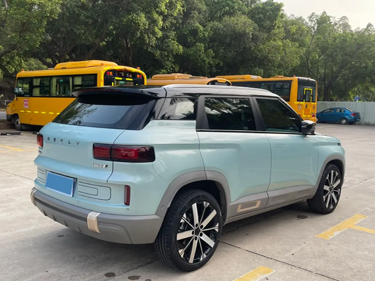 2023 Geely ICON 1.5T 181HP L4 7DCT,autocango,china used car exporter,china ev exporter,chinese used car exporter,chinese used ev exporter