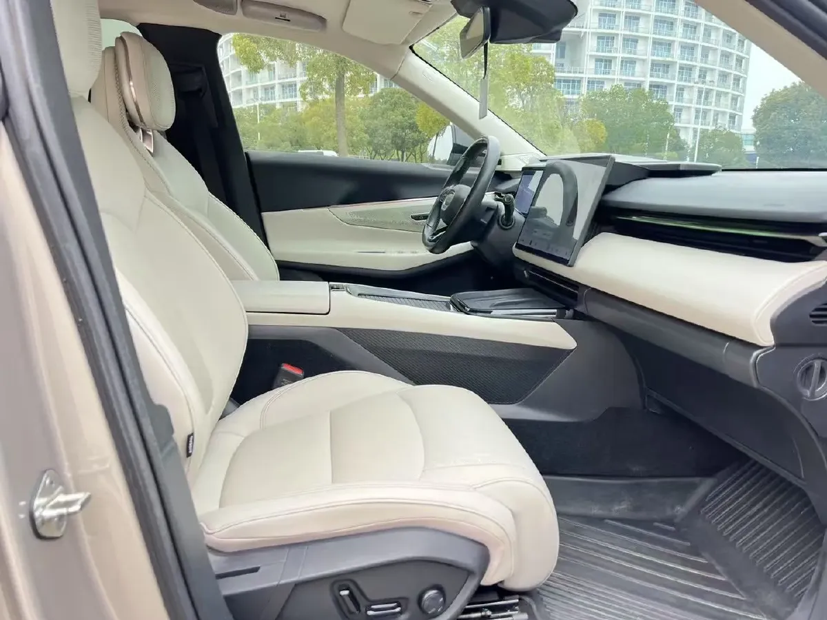 2023 LYNK&CO 08 EM-P 1.5T 163HP L4 3DHT PHEV 39.6KWH,autocango,china used car exporter,china ev exporter,chinese used car exporter,chinese used ev exporter