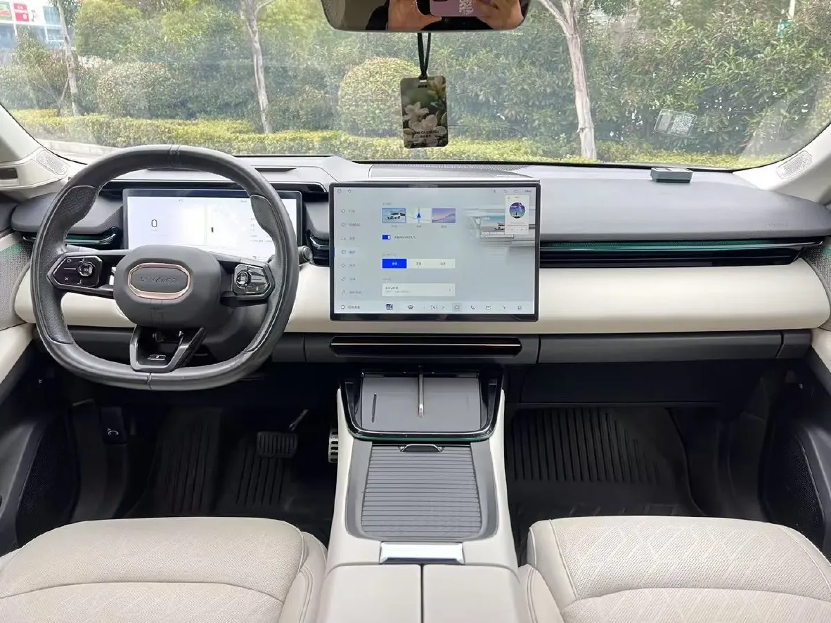 2023 LYNK&CO 08 EM-P 1.5T 163HP L4 3DHT PHEV 39.6KWH,autocango,china used car exporter,china ev exporter,chinese used car exporter,chinese used ev exporter