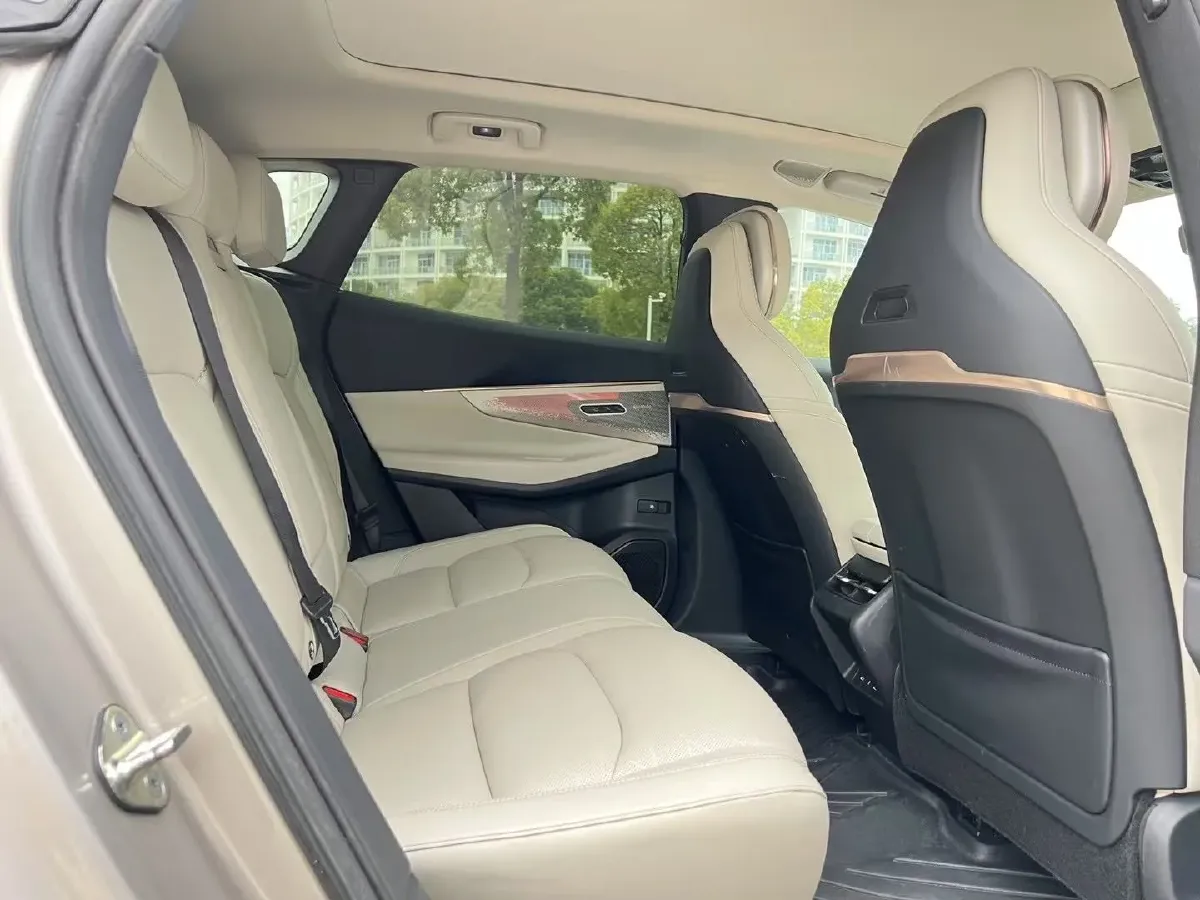 2023 LYNK&CO 08 EM-P 1.5T 163HP L4 3DHT PHEV 39.6KWH,autocango,china used car exporter,china ev exporter,chinese used car exporter,chinese used ev exporter