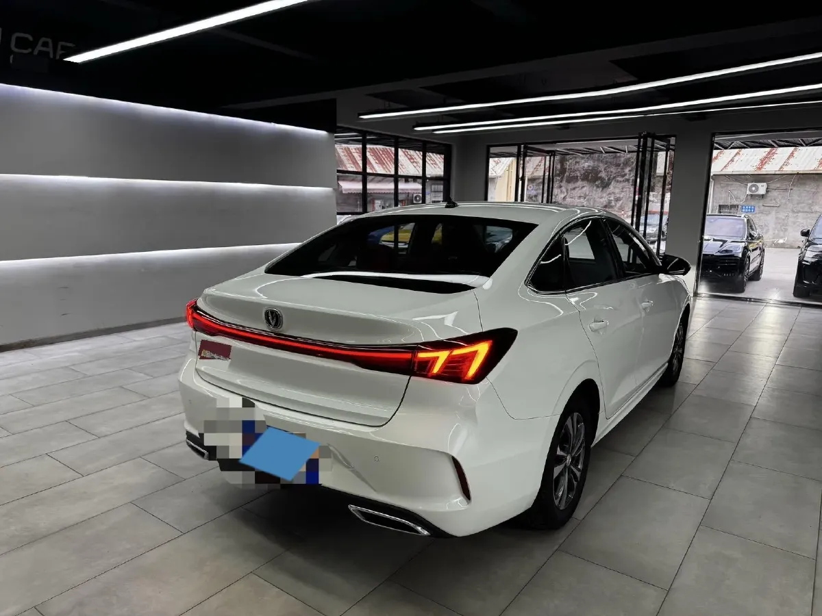 2024 ChangAn Eado 1.4T 160HP L4 7DCT,autocango,china used car exporter,china ev exporter,chinese used car exporter,chinese used ev exporter