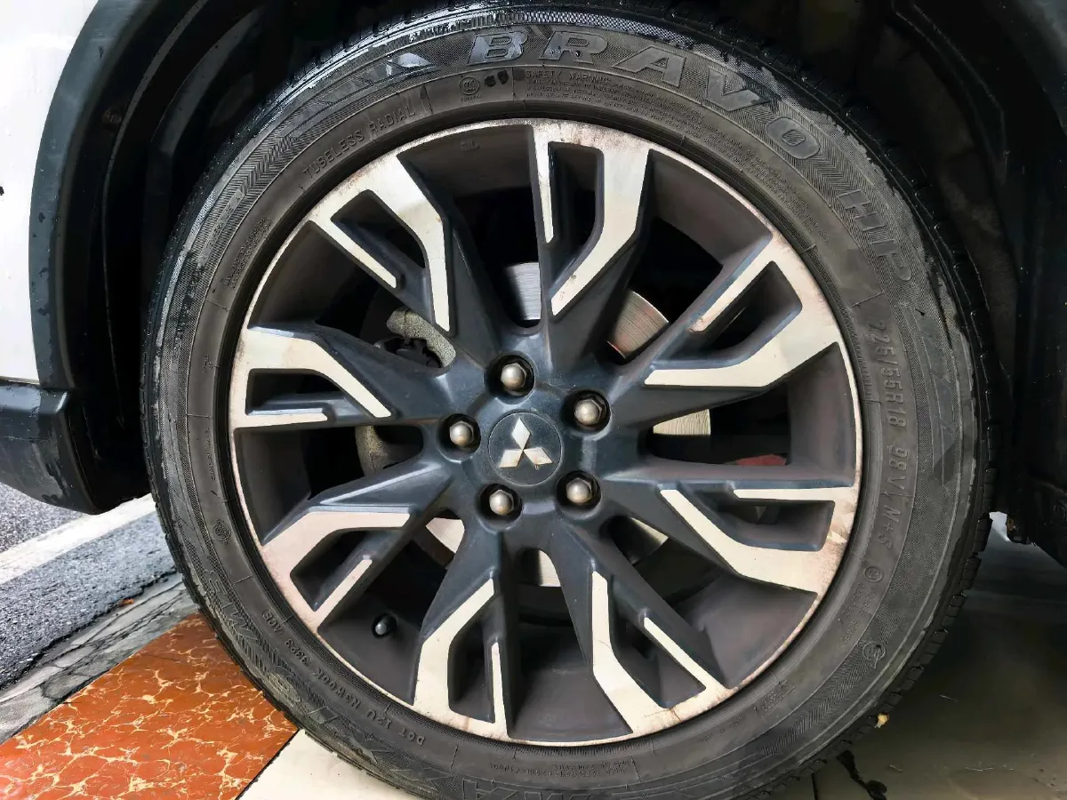 2019 Mitsubishi Outlander 2.0L 166HP L4 CVT,autocango,china used car exporter,china ev exporter,chinese used car exporter,chinese used ev exporter