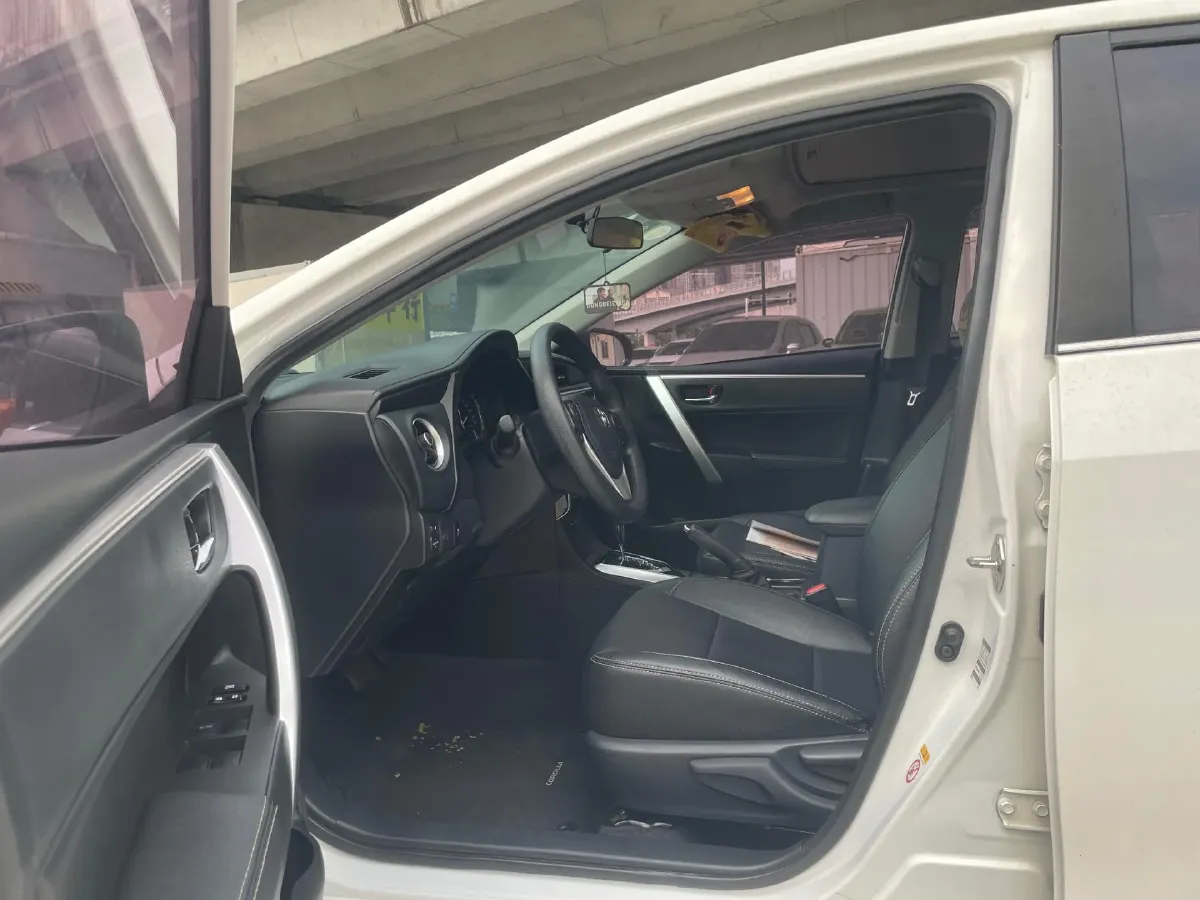 2017 Toyota Corolla 1.2T 116HP L4 CVT,autocango,china used car exporter,china ev exporter,chinese used car exporter,chinese used ev exporter