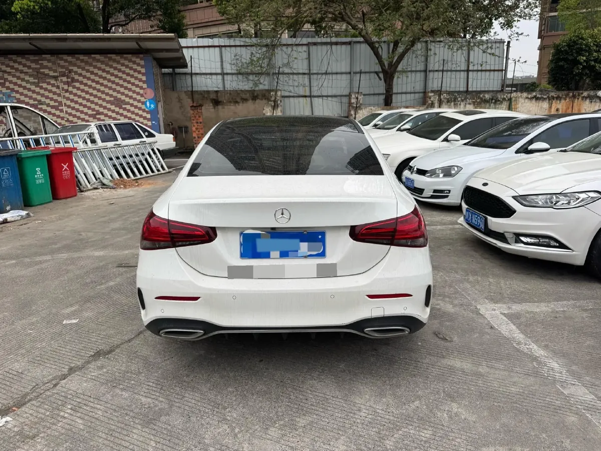 2020 Mercedes-Benz A Class 1.3T 136HP L4 7DCT,autocango,china used car exporter,china ev exporter,chinese used car exporter,chinese used ev exporter