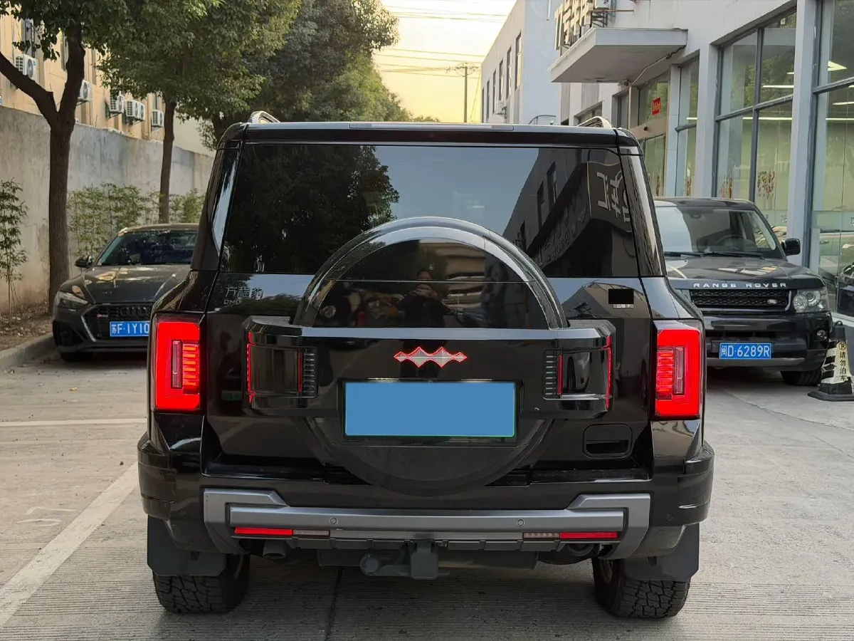 2025 FangChengBao Bao 8 2.0T 245HP L4 E-CVT PHEV 36.8KWH,autocango,china used car exporter,china ev exporter,chinese used car exporter,chinese used ev exporter