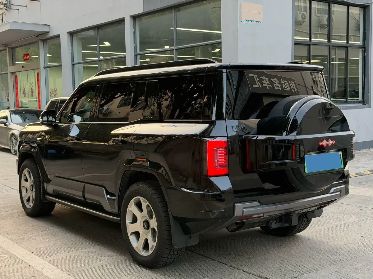 2025 FangChengBao Bao 8 2.0T 245HP L4 E-CVT PHEV 36.8KWH,autocango,china used car exporter,china ev exporter,chinese used car exporter,chinese used ev exporter