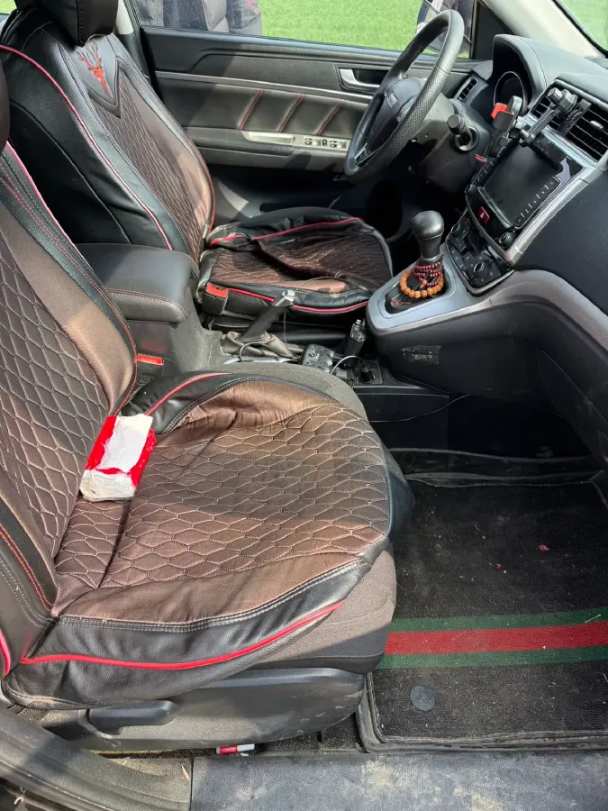 2019 Haval M6 1.5T 150HP L4 7DCT,autocango,china used car exporter,china ev exporter,chinese used car exporter,chinese used ev exporter