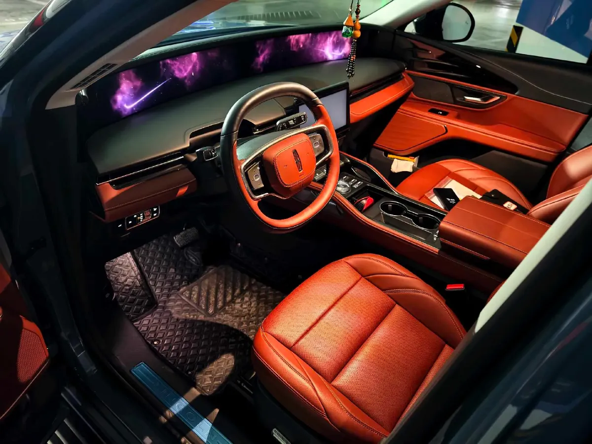 2025 Lincoln Nautilus 2.0T 261HP L4 8AT,autocango,china used car exporter,china ev exporter,chinese used car exporter,chinese used ev exporter