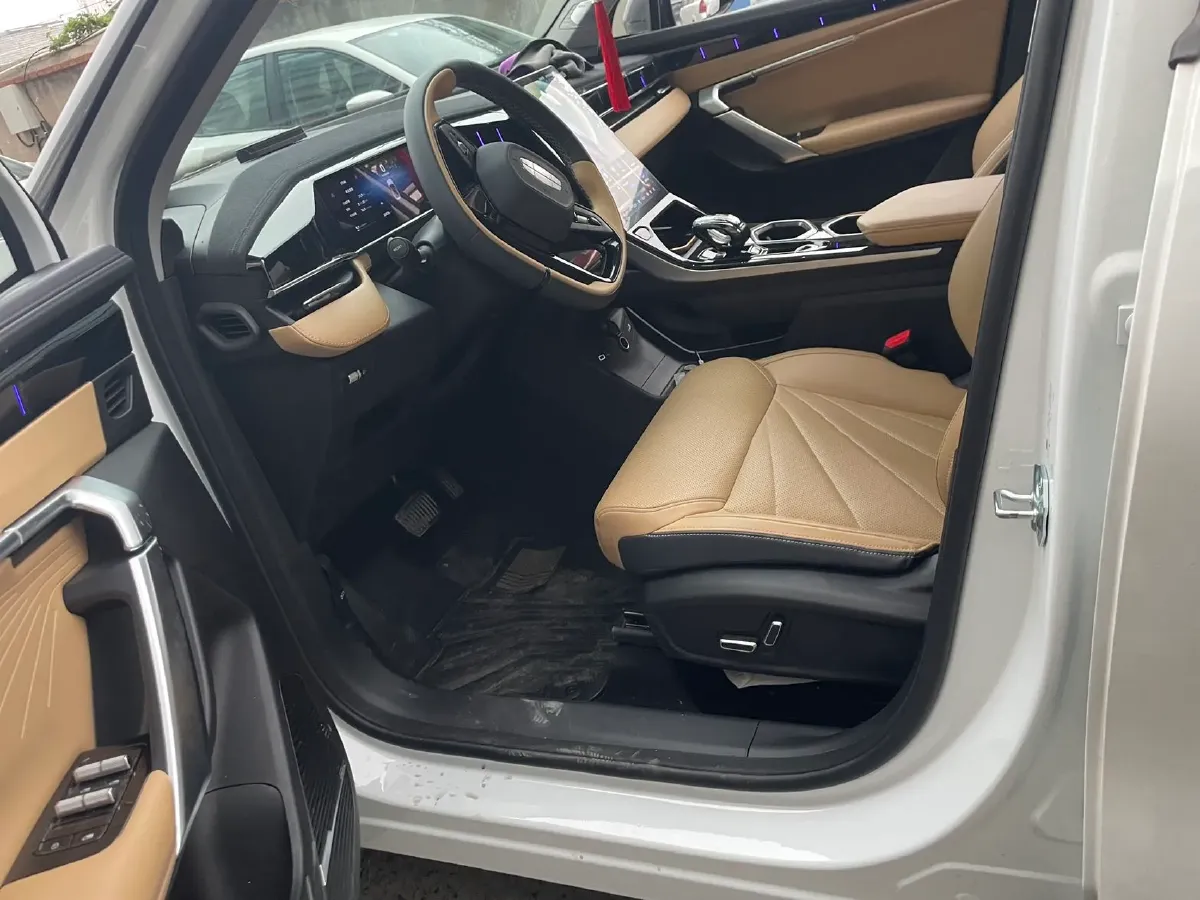 2023 Geely StarRay 2.0T 218HP L4 7DCT,autocango,china used car exporter,china ev exporter,chinese used car exporter,chinese used ev exporter