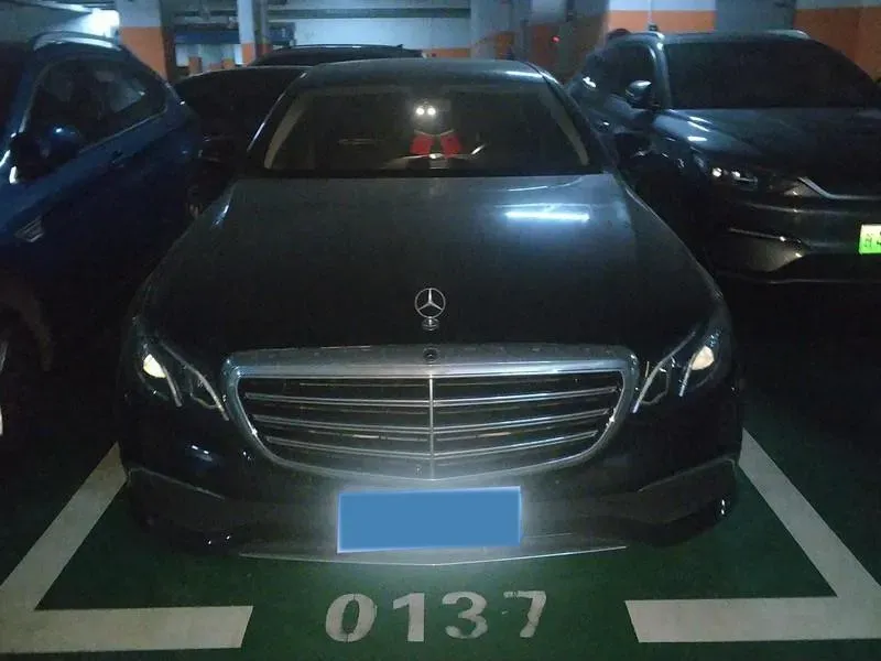 2020 Mercedes-Benz E Class 2.0T 258HP L4 9AT,autocango,china used car exporter,china ev exporter,chinese used car exporter,chinese used ev exporter