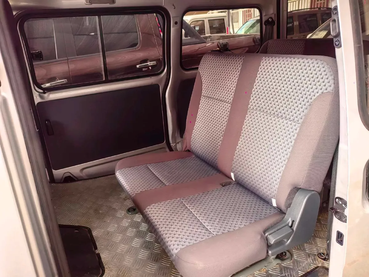 2020 WuLing ZhiGuang 1.2L 76HP L4 5MT,autocango,china used car exporter,china ev exporter,chinese used car exporter,chinese used ev exporter