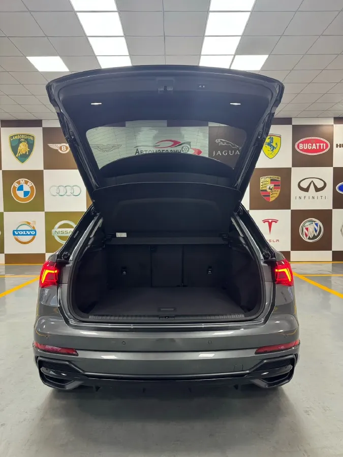 2021 Audi Q3 1.4T 150HP L4 7DCT,autocango,china used car exporter,china ev exporter,chinese used car exporter,chinese used ev exporter