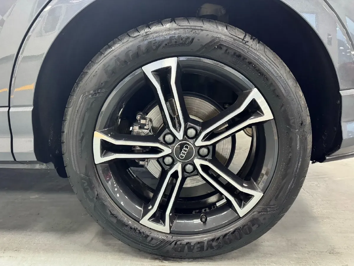 2021 Audi Q3 1.4T 150HP L4 7DCT,autocango,china used car exporter,china ev exporter,chinese used car exporter,chinese used ev exporter