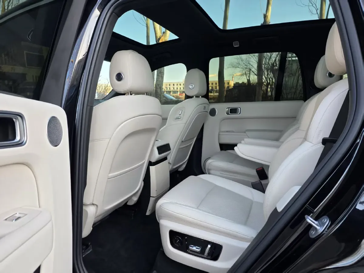 2024 Toyota Granvia 2.5L 189HP L4 E-CVT Hybrid,autocango,china used car exporter,china ev exporter,chinese used car exporter,chinese used ev exporter