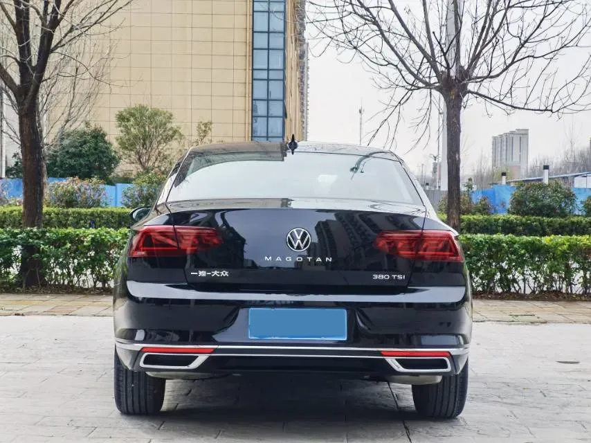 2026 Volkswagen Magotan 2.0T 220HP L4 7DCT,autocango,china used car exporter,china ev exporter,chinese used car exporter,chinese used ev exporter
