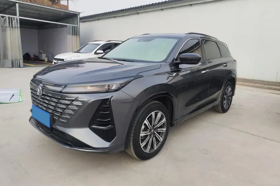 2024 ChangAn CS75 Plus 1.5T 188HP L4 8AT,autocango,china used car exporter,china ev exporter,chinese used car exporter,chinese used ev exporter