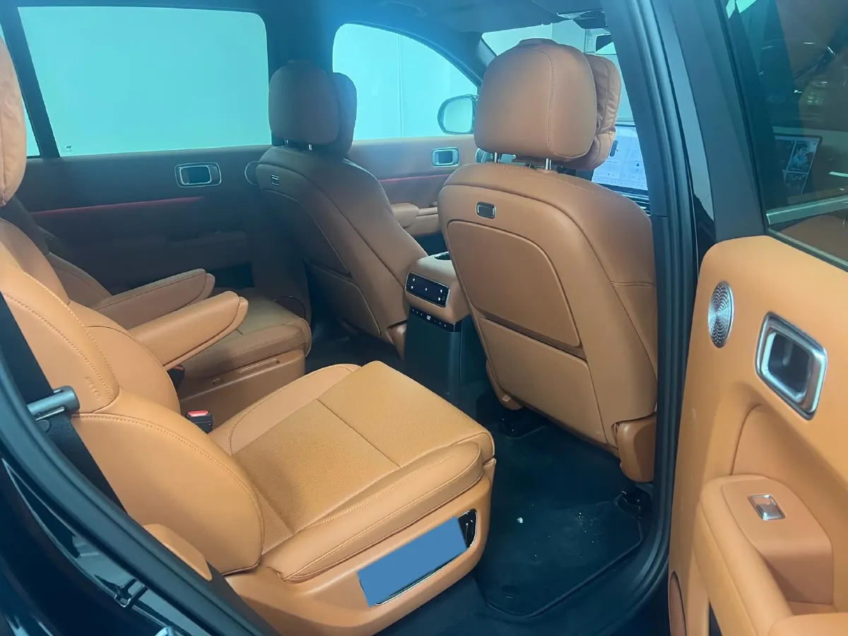 2025 Li L9 Range Extended 154HP REEV,autocango,china used car exporter,china ev exporter,chinese used car exporter,chinese used ev exporter