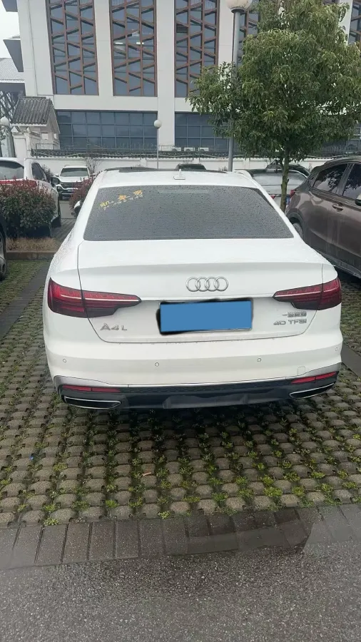 2020 Audi A4L 2.0T 190HP L4 7DCT,autocango,china used car exporter,china ev exporter,chinese used car exporter,chinese used ev exporter