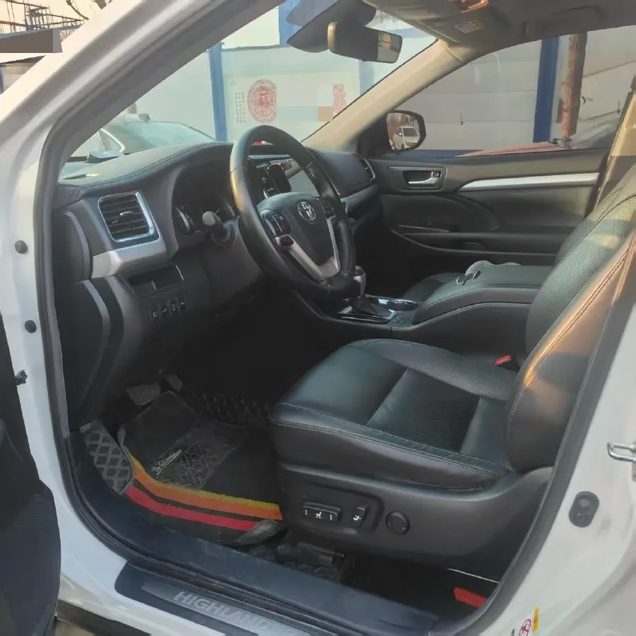 2021 Toyota Highlander 2.0T 220HP L4 6AT,autocango,china used car exporter,china ev exporter,chinese used car exporter,chinese used ev exporter