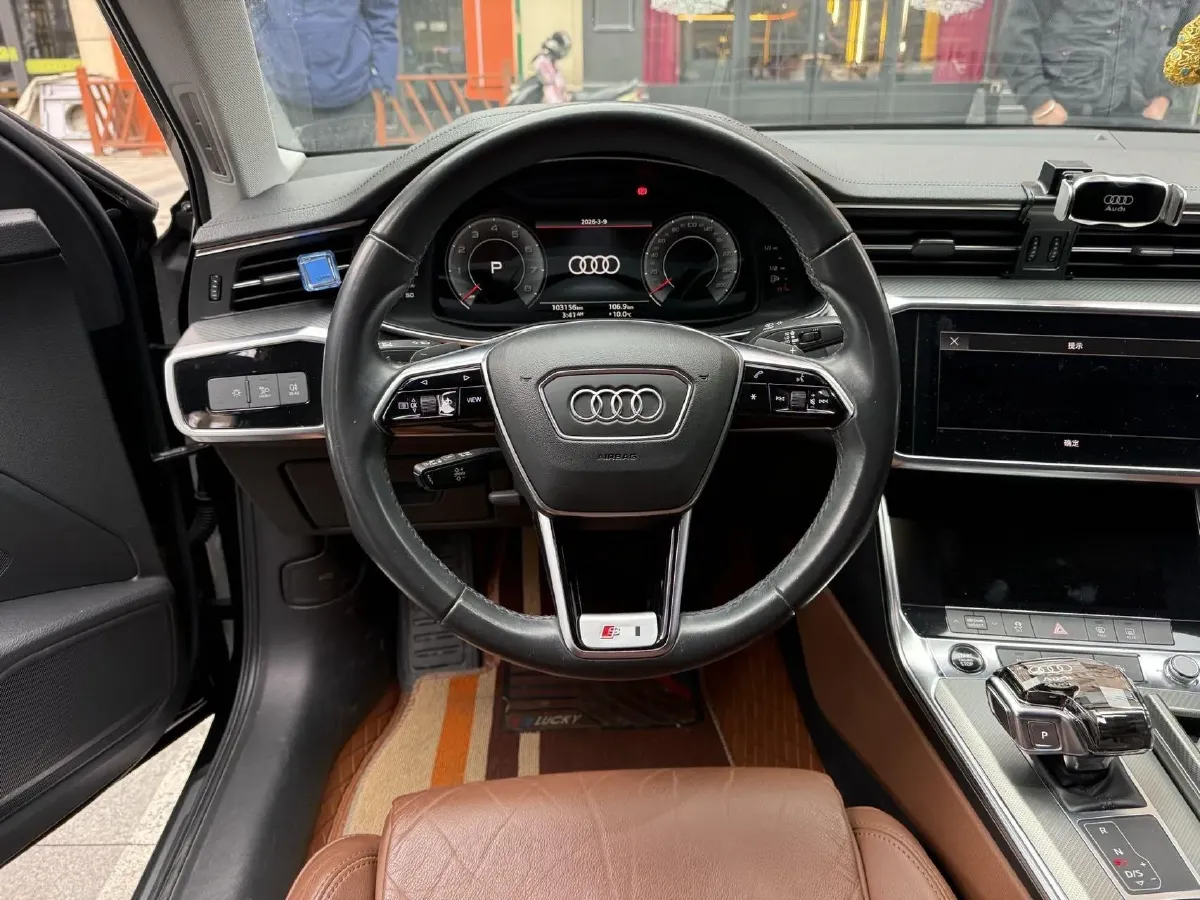 2021 Audi A6L 2.0T 190HP L4 7DCT,autocango,china used car exporter,china ev exporter,chinese used car exporter,chinese used ev exporter